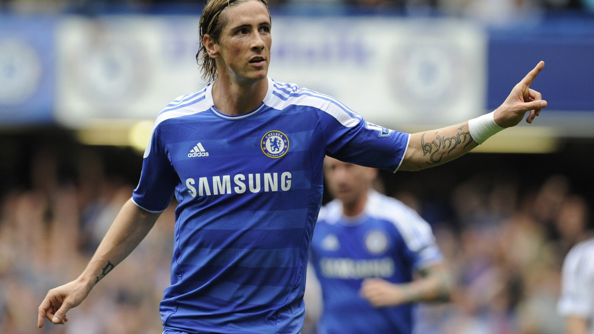 中超转会市场活跃 多队补强锋线阵容,中超最新转会动态